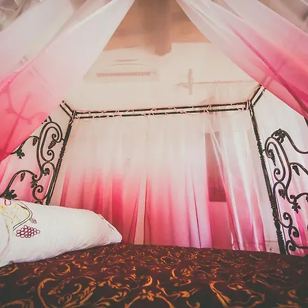 Rozagi Authentic Self Catering Penzion Galatia