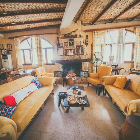 Mini-hôtel Rozagi Authentic Self Catering Galatia