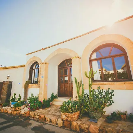 Rozagi Authentic Self Catering