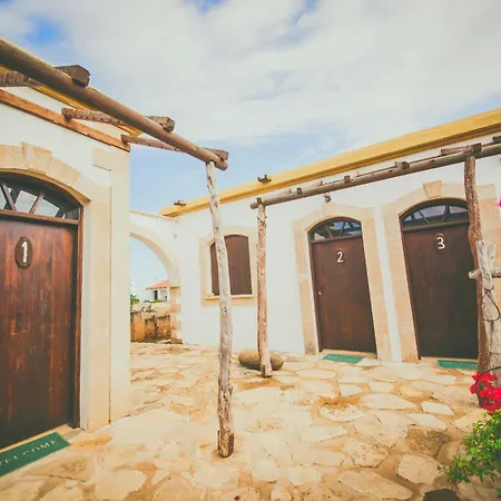 Rozagi Authentic Self Catering Galatia
